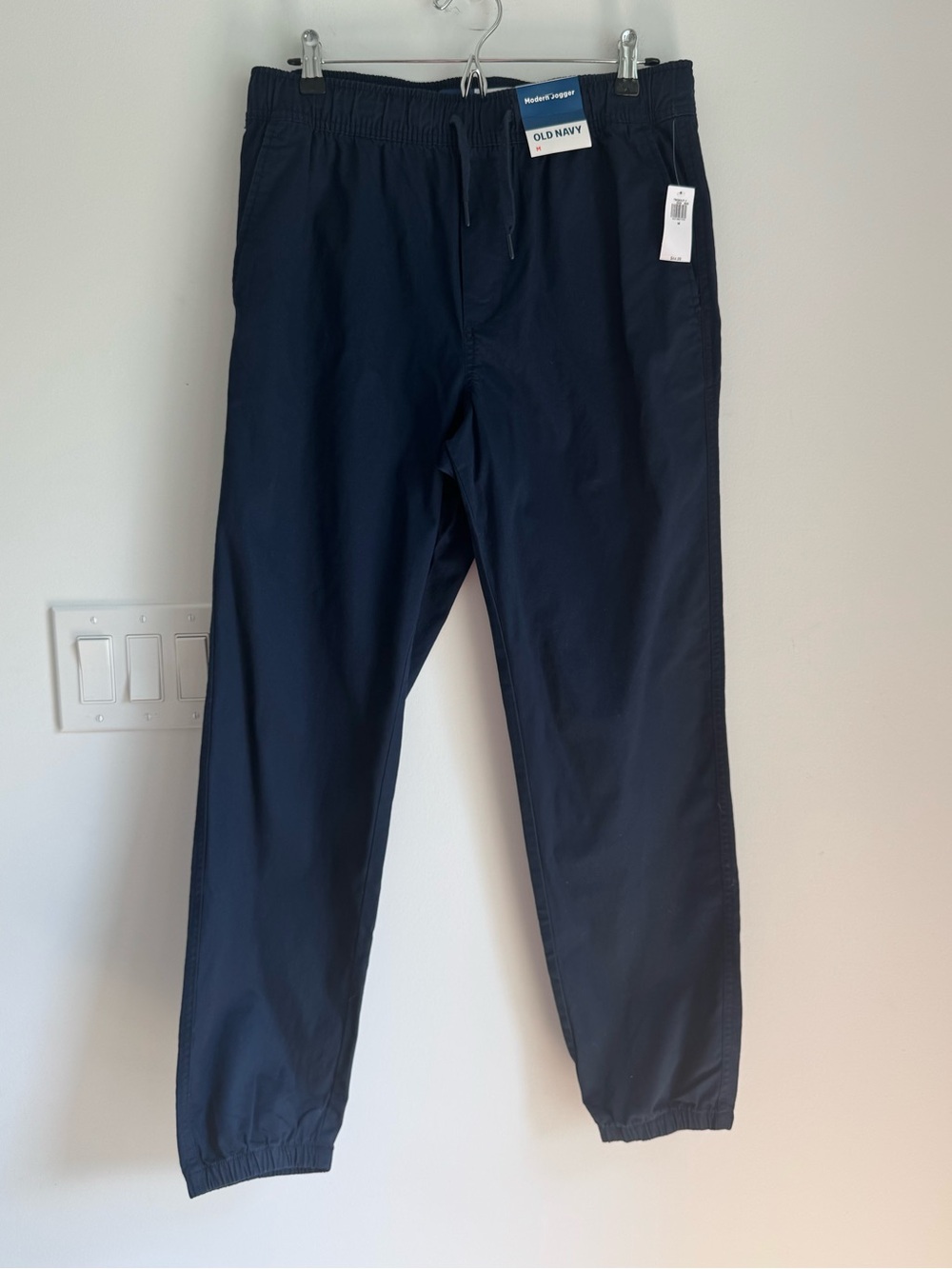 OLD NAVY Modern Jogger Built In Flex in Navy NEW Men’s M